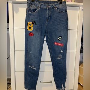 H&M JEANS WITH PATCHES